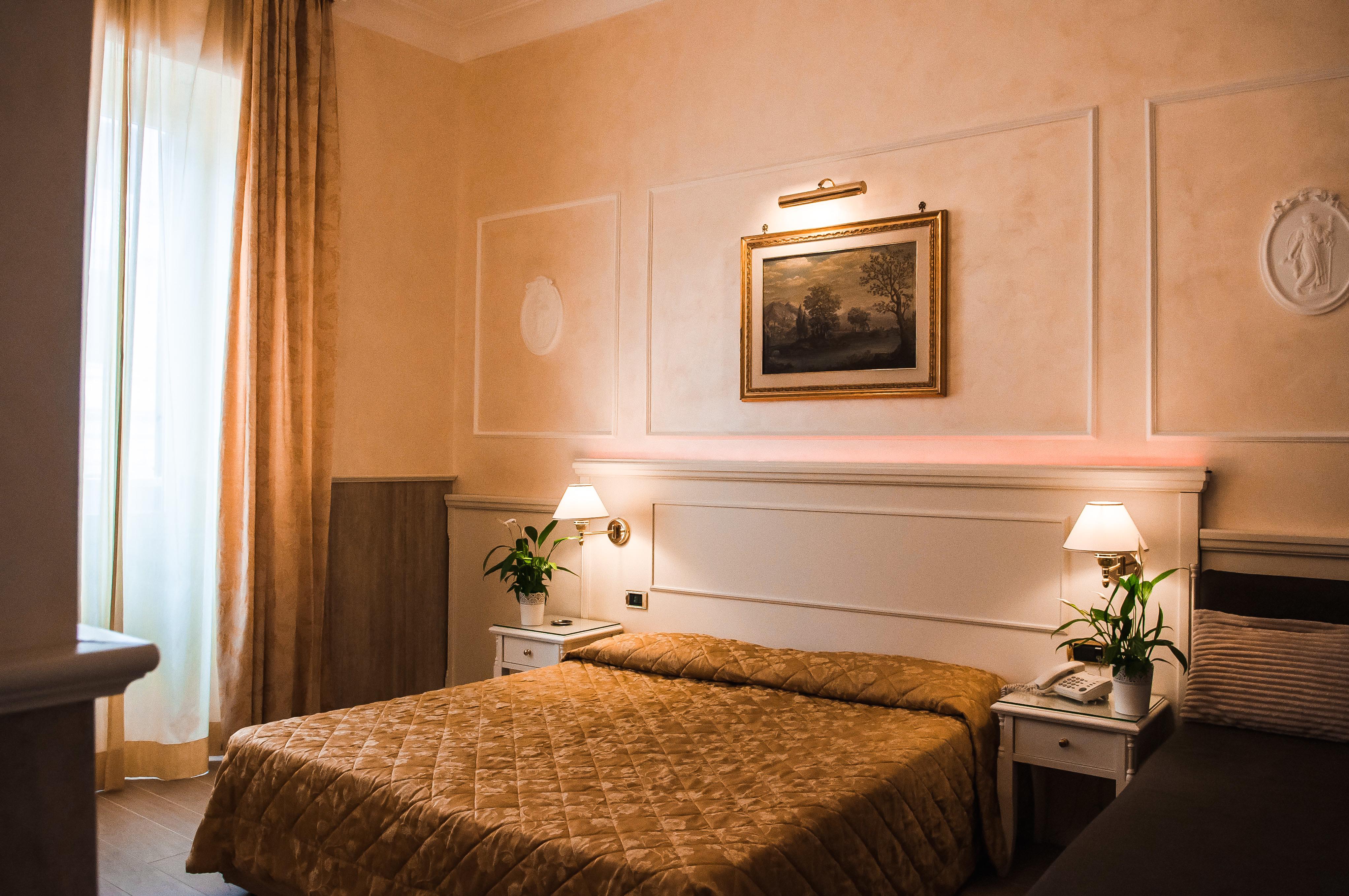 Hotel Palladium Palace Roma Esterno foto