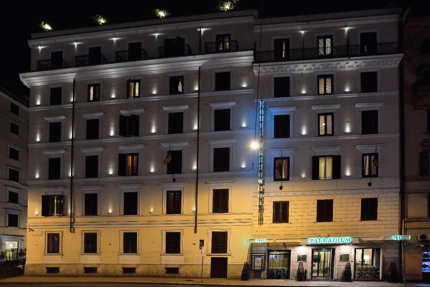 Hotel Palladium Palace Roma Esterno foto